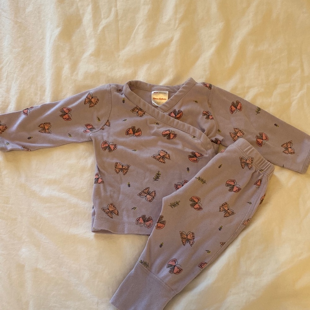 Hanna Andersson Butterfly Infant Set.